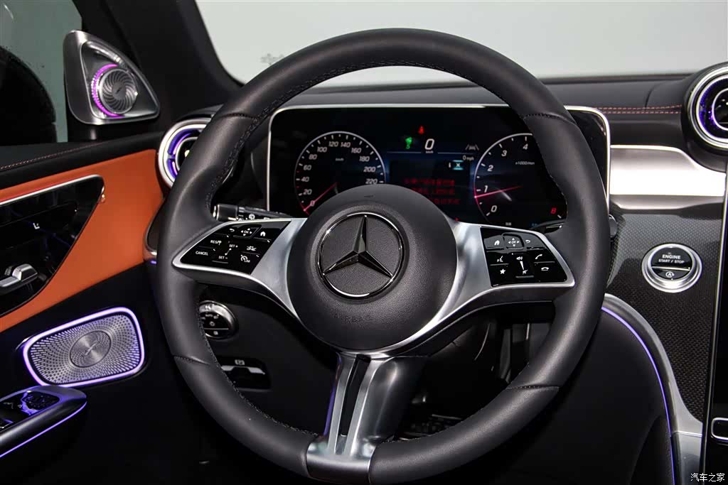 Mercedes-Benz GLC, 2025 14
