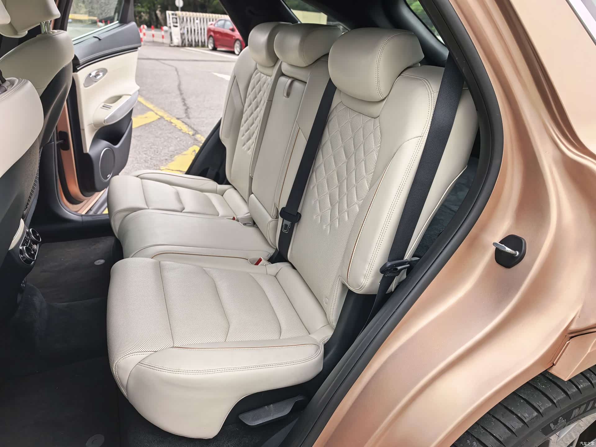 Genesis GV70, 2023 17