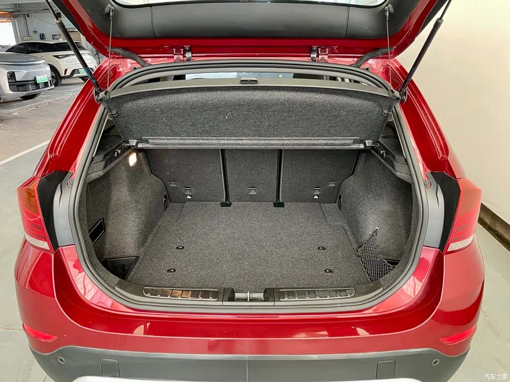 BMW X1, 2015 21
