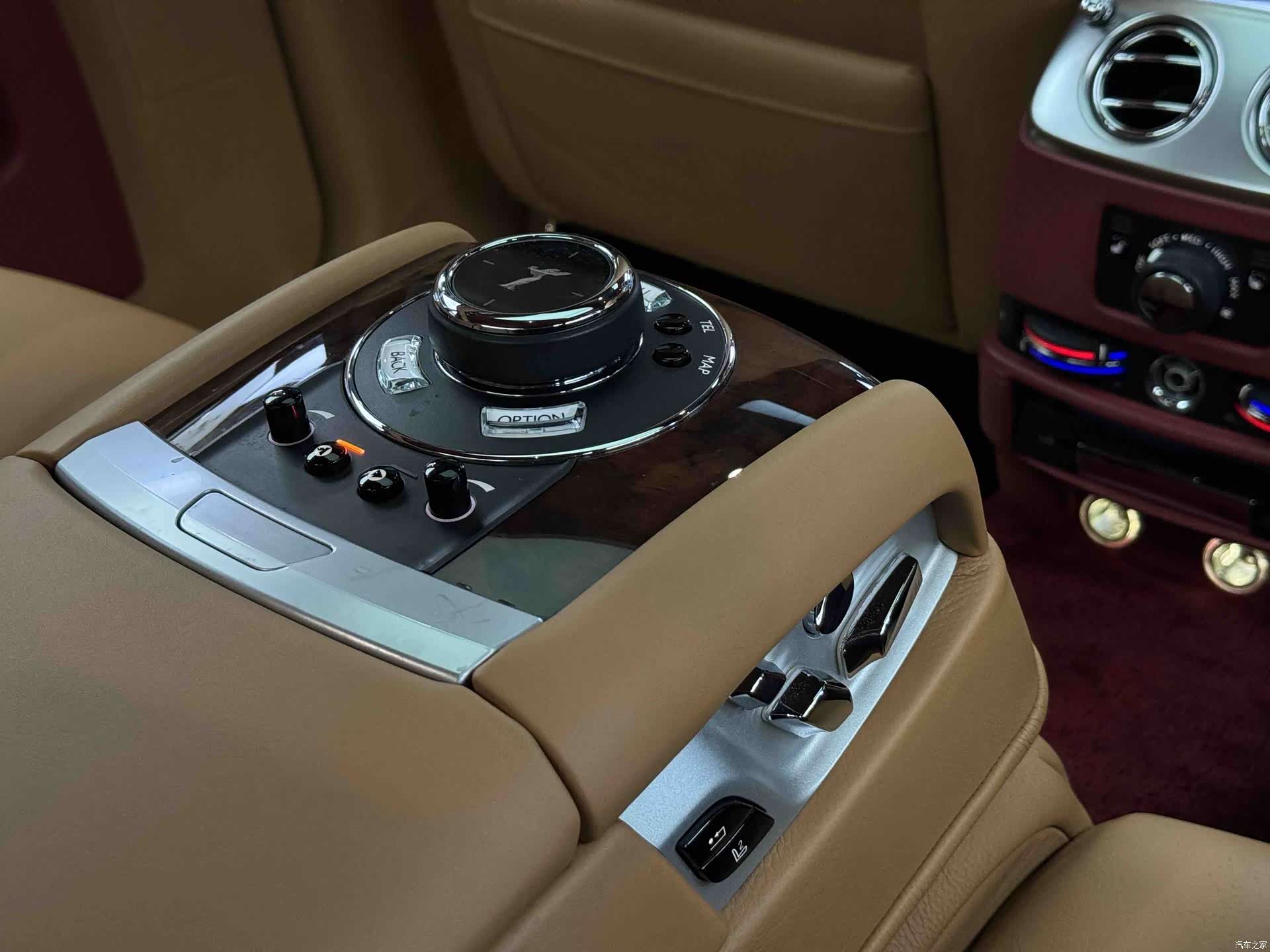 Rolls-Royce Ghost, 2013 16