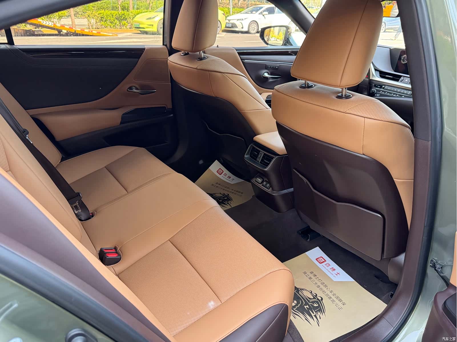 Lexus ES, 2019 23
