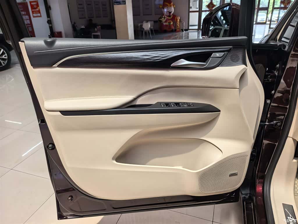 Buick GL8, 2021 6