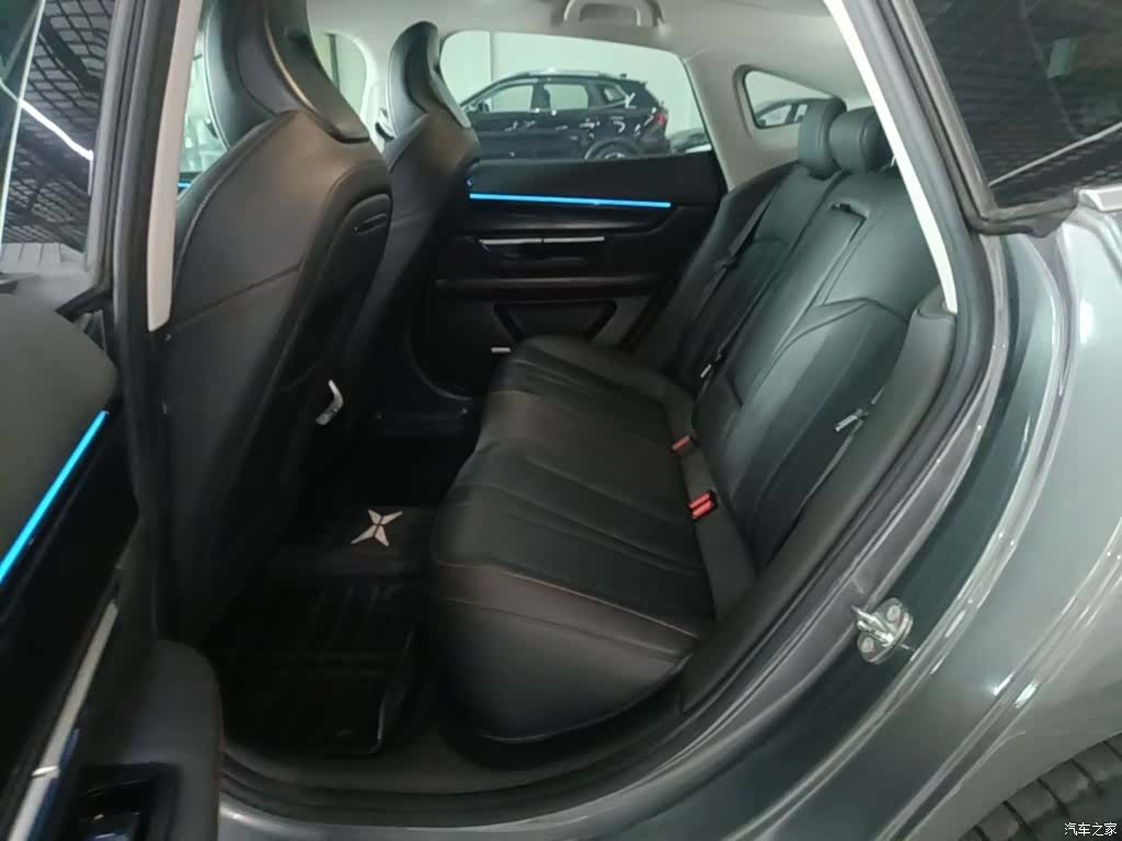 Xpeng P7, 2022 17