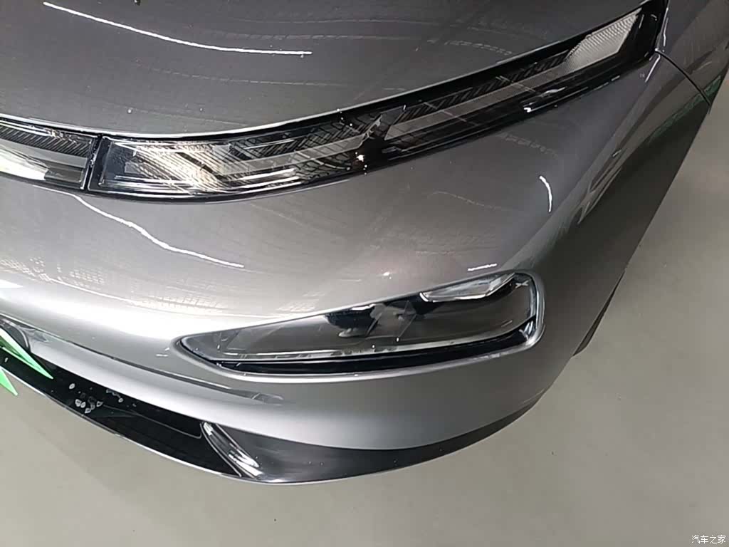 Xpeng P7, 2022 24