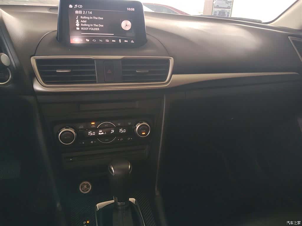 Mazda Mazda3, 2019 10
