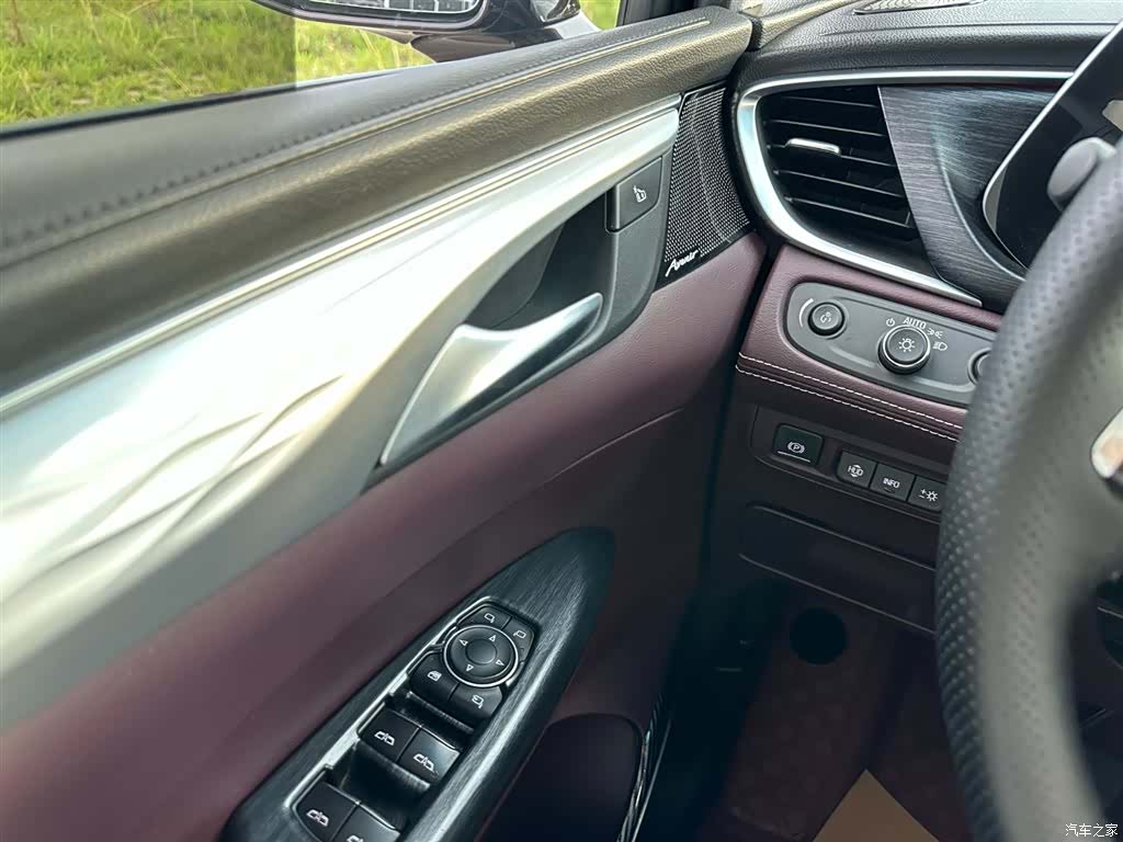 Buick GL8, 2022 25