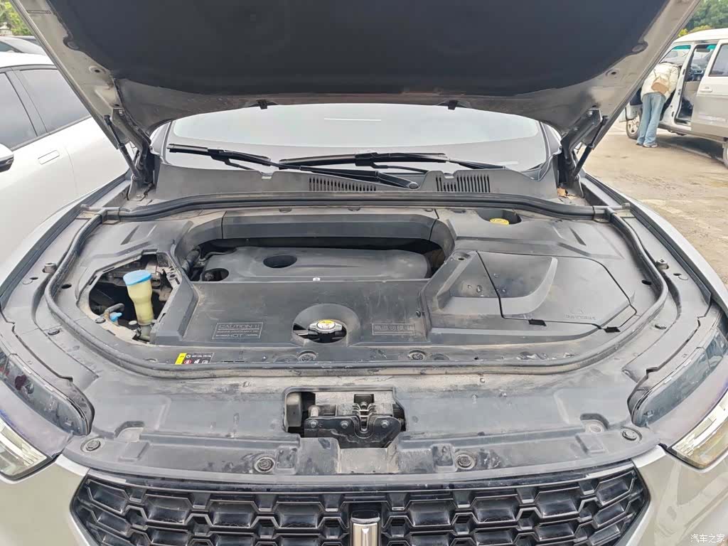 WEY VV5, 2019 11