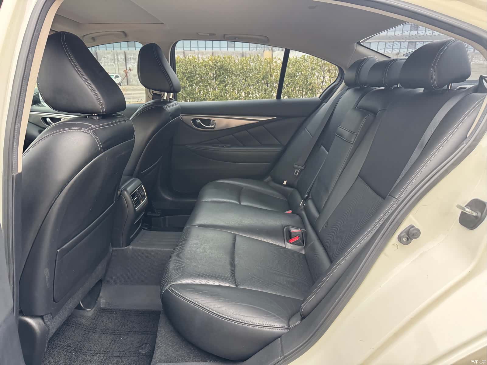 Infiniti Q50L, 2015 8