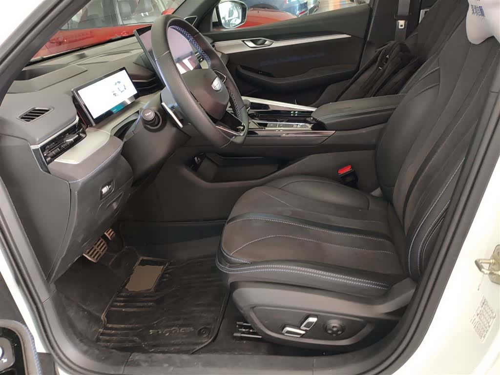 Geely Preface, 2025 15