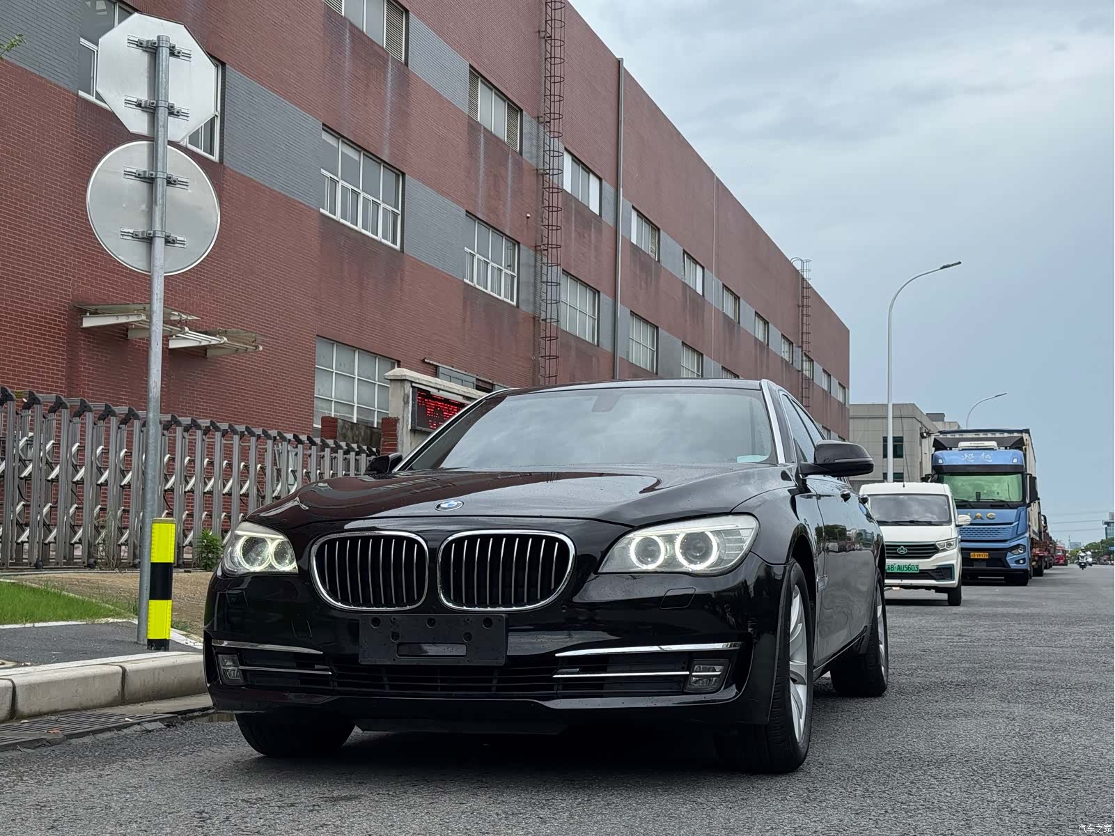 BMW 7 Series, 2015 3