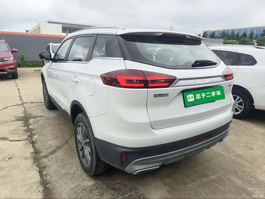 Geely Boyue, 2021 все фото
