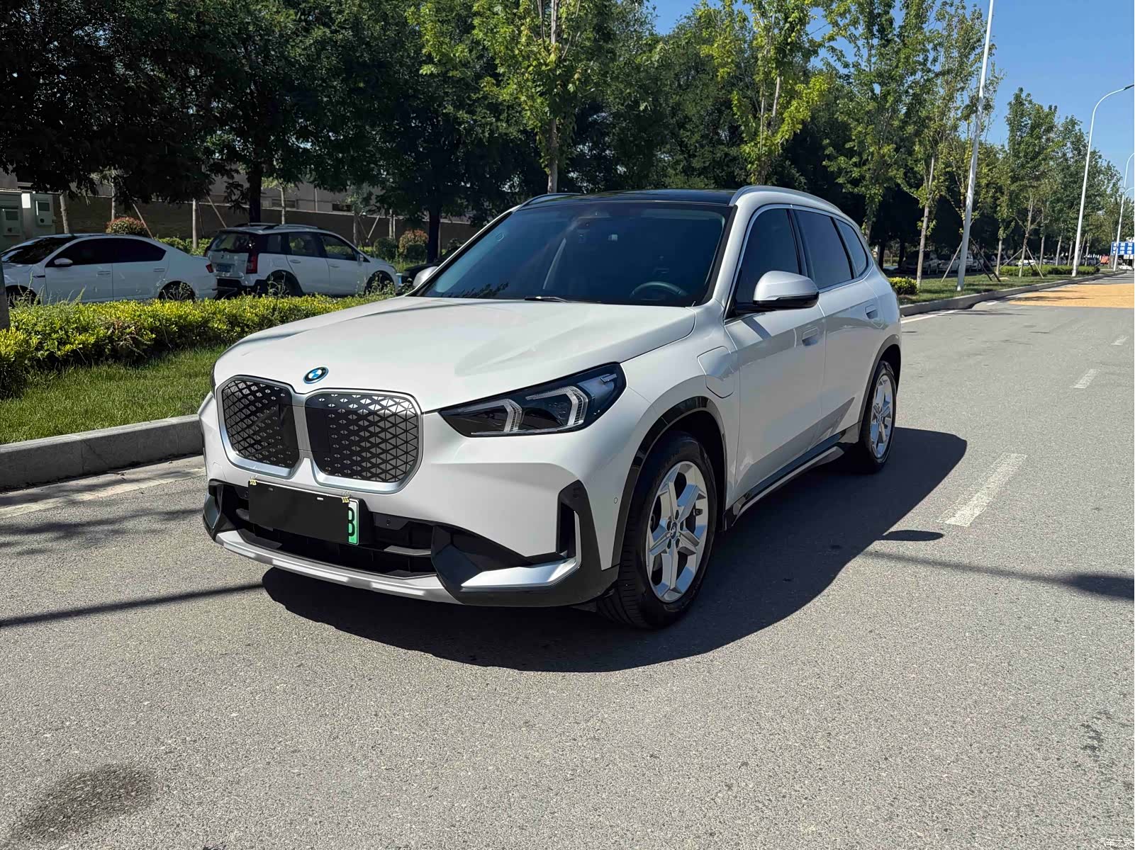 BMW iX1, 2024 1