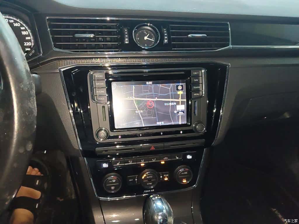 Volkswagen Passat, 2016 13