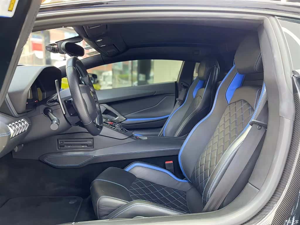 Lamborghini Aventador, 2018 3