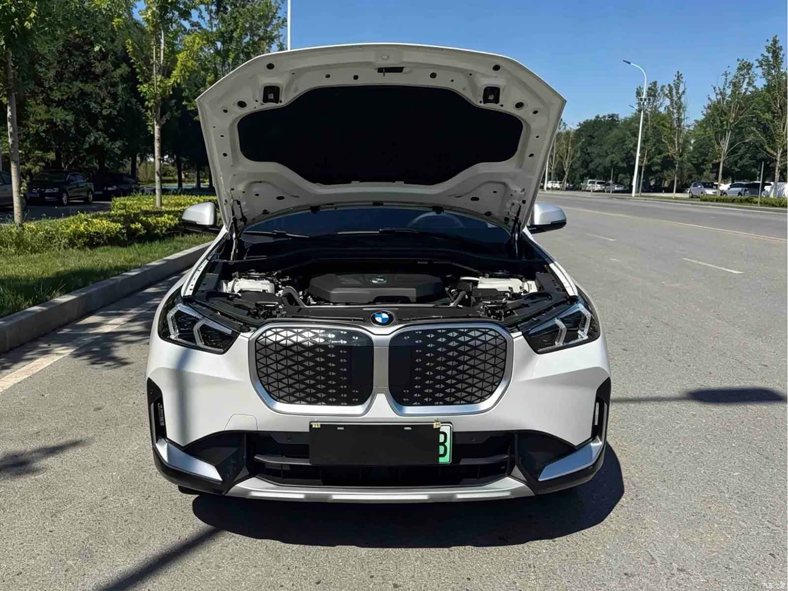 BMW iX1, 2024 17