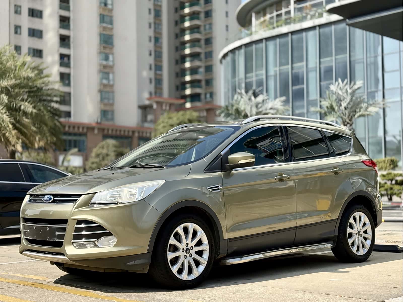 Ford Kuga, 2014 1