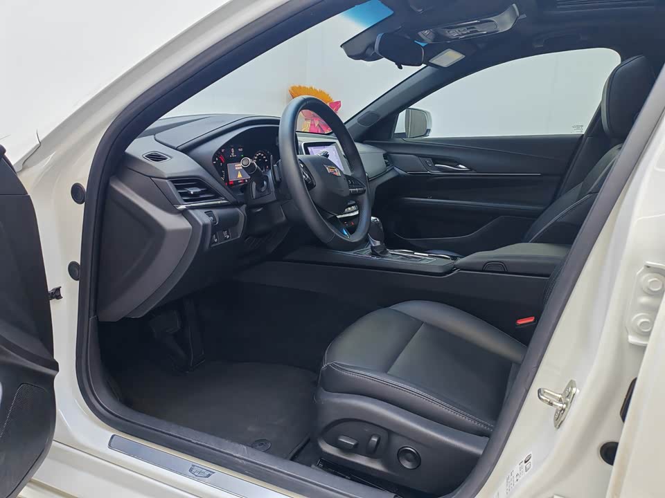Cadillac CT4