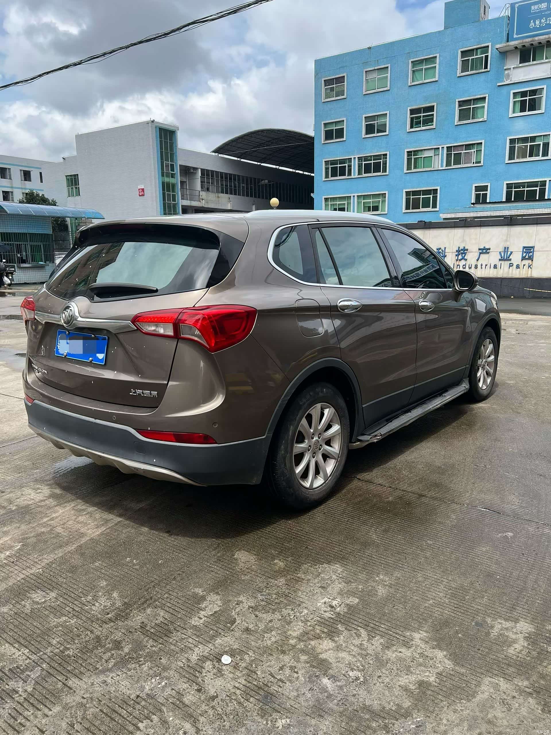 Buick Envision Plus, 2018 все фото