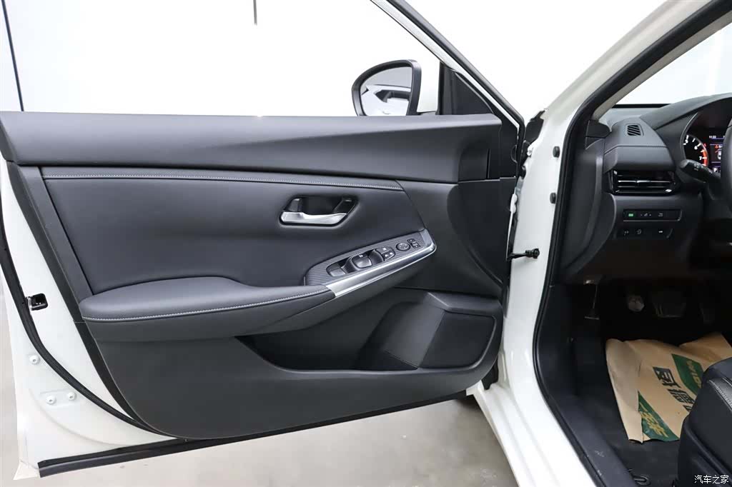 Nissan Sylphy, 2020 10