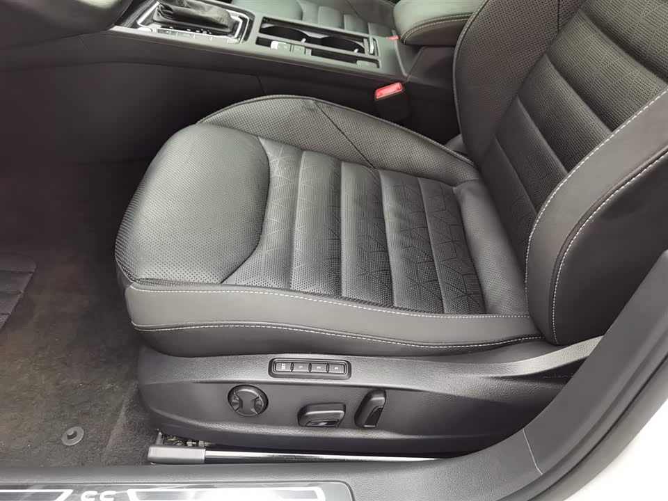 Volkswagen CC Volkswagen CC