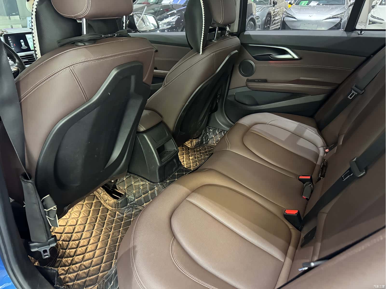 BMW 1 Series, 2019 все фото
