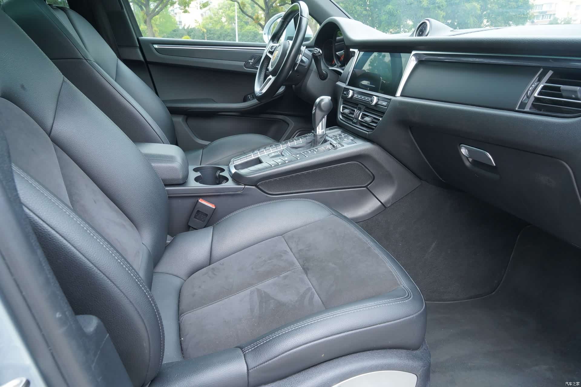 Porsche Macan, 2021 10