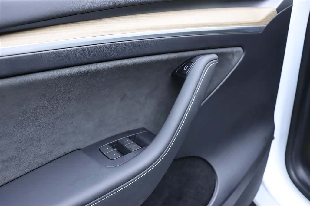 Tesla Model Y, 2022 10