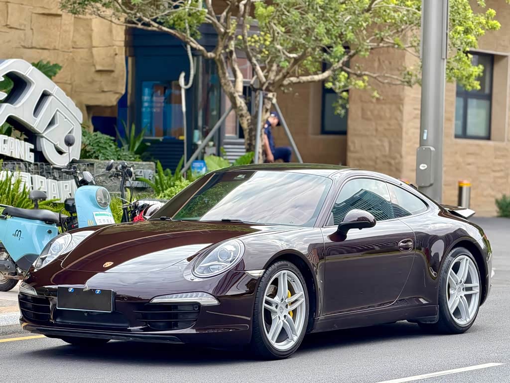 Porsche 911