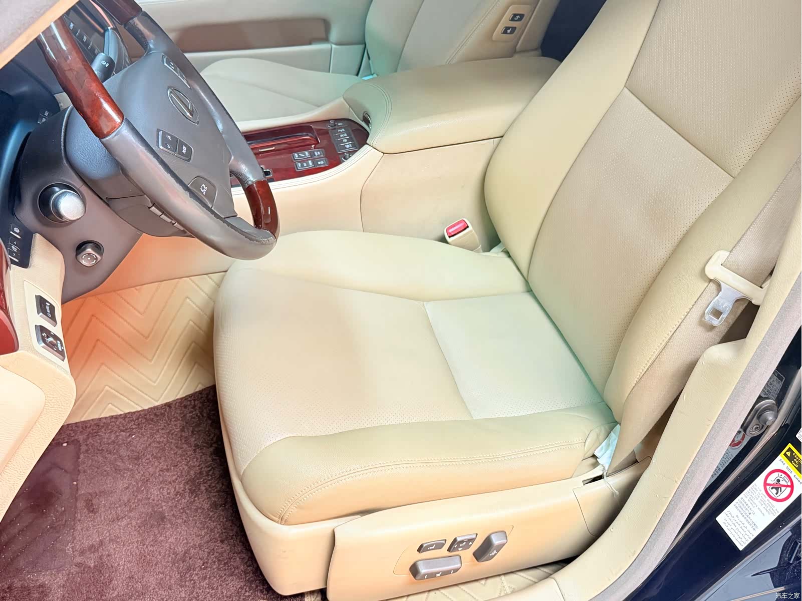 Lexus LS, 2007 16