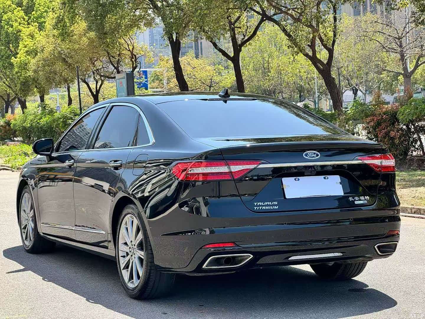 Ford Taurus, 2022 8