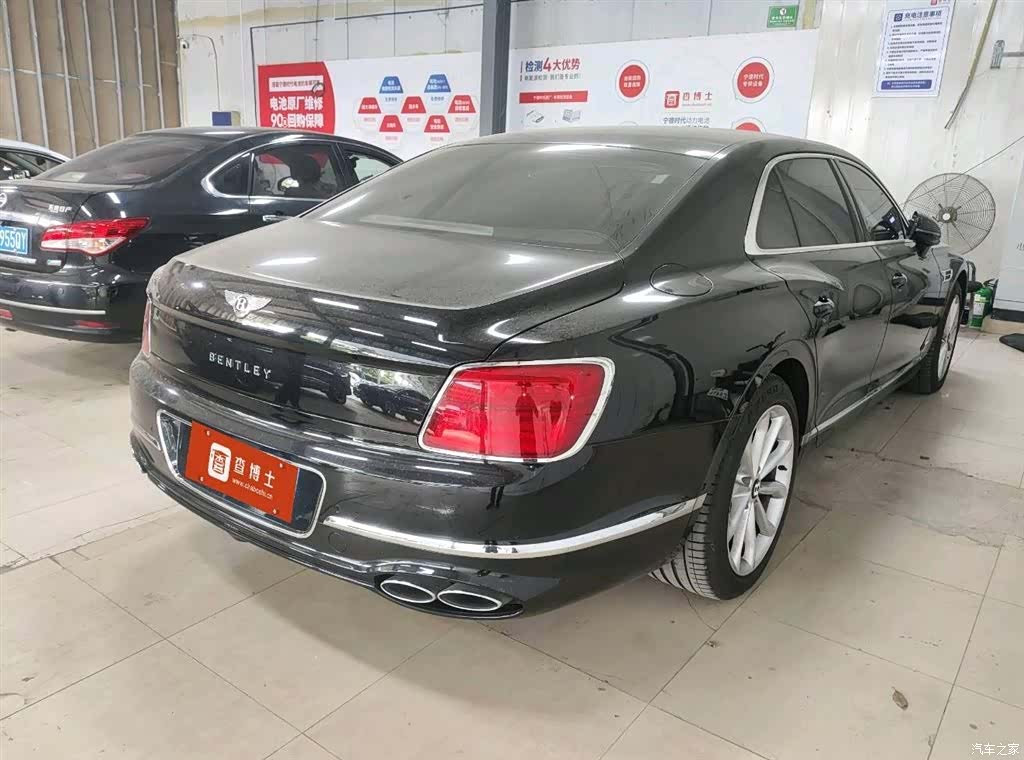 Bentley Flying Spur, 2021 2