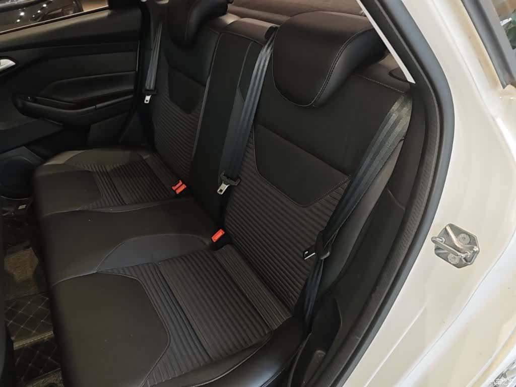 Ford Focus, 2016 17