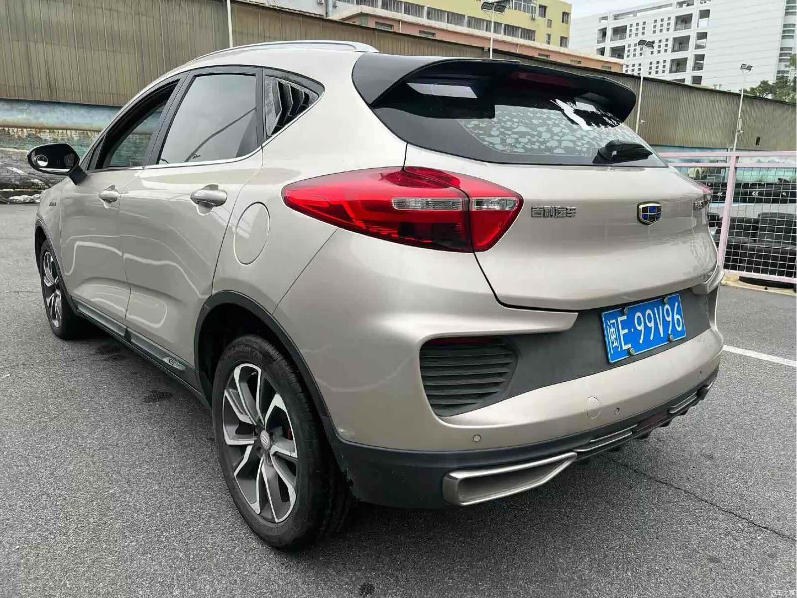 Geely Emgrand, 2019 9