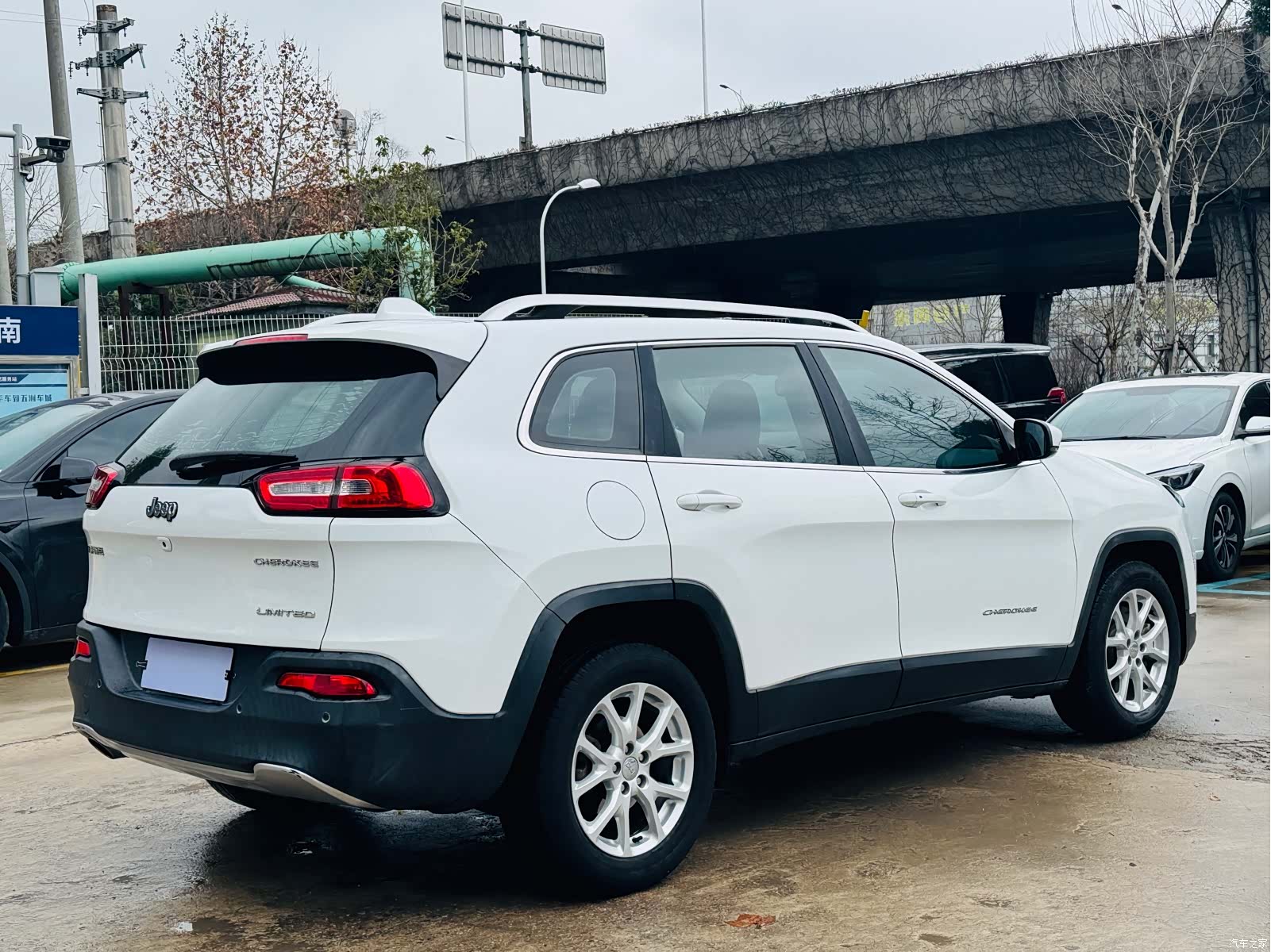 Jeep Cherokee, 2018 12