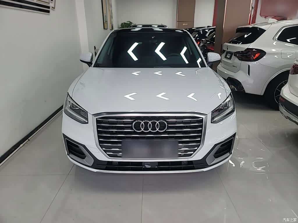 Audi Q2L, 2020 3