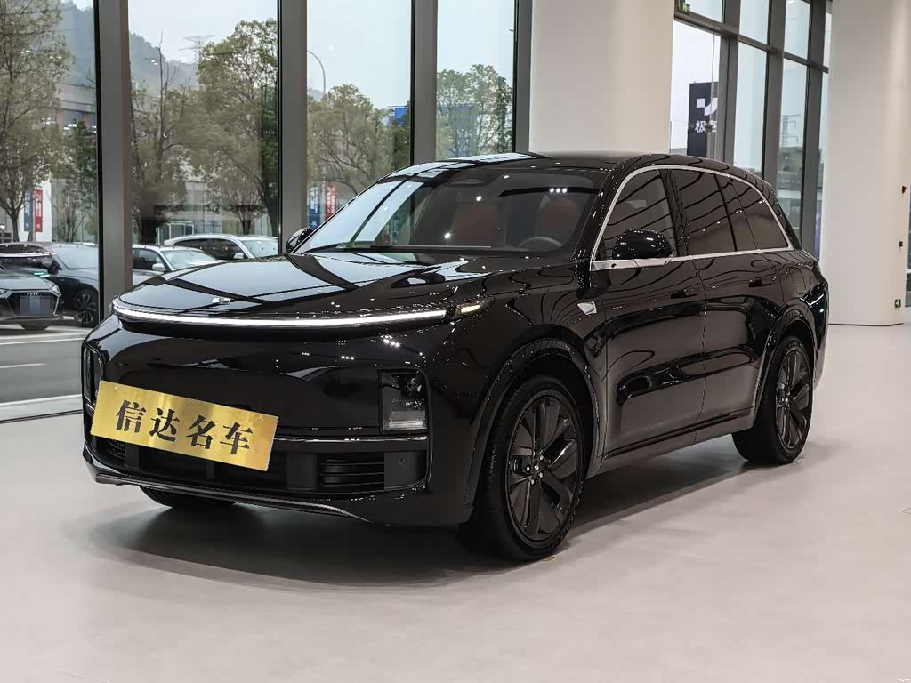 Li Auto L8