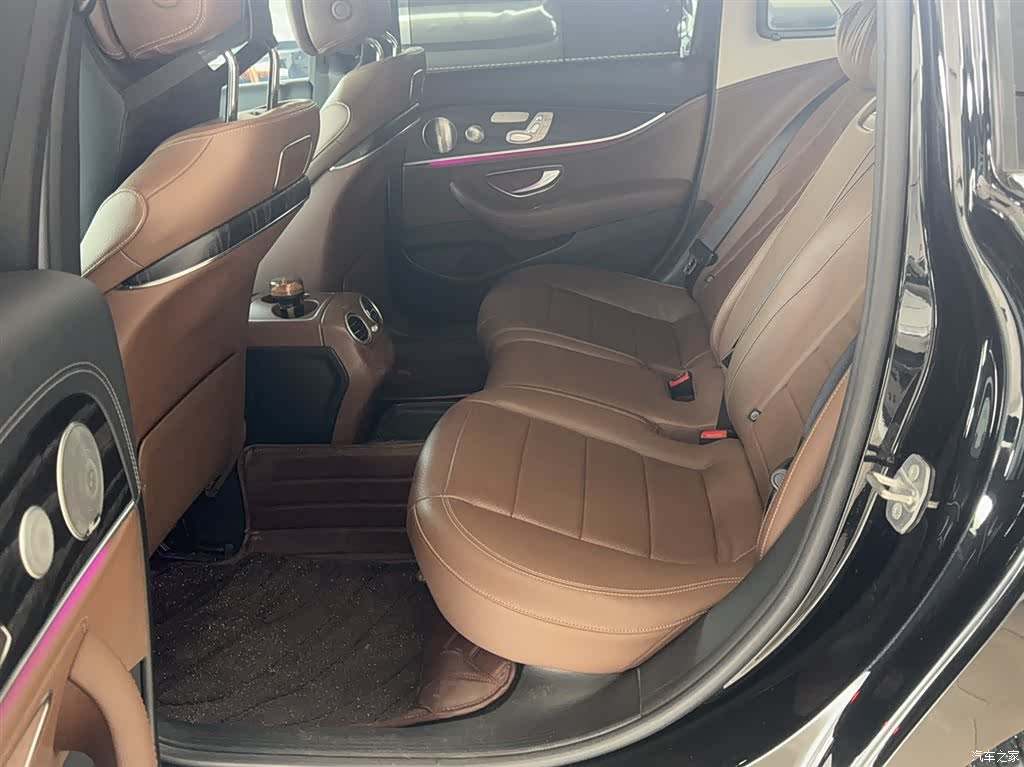 Mercedes-Benz E-Class, 2019 9