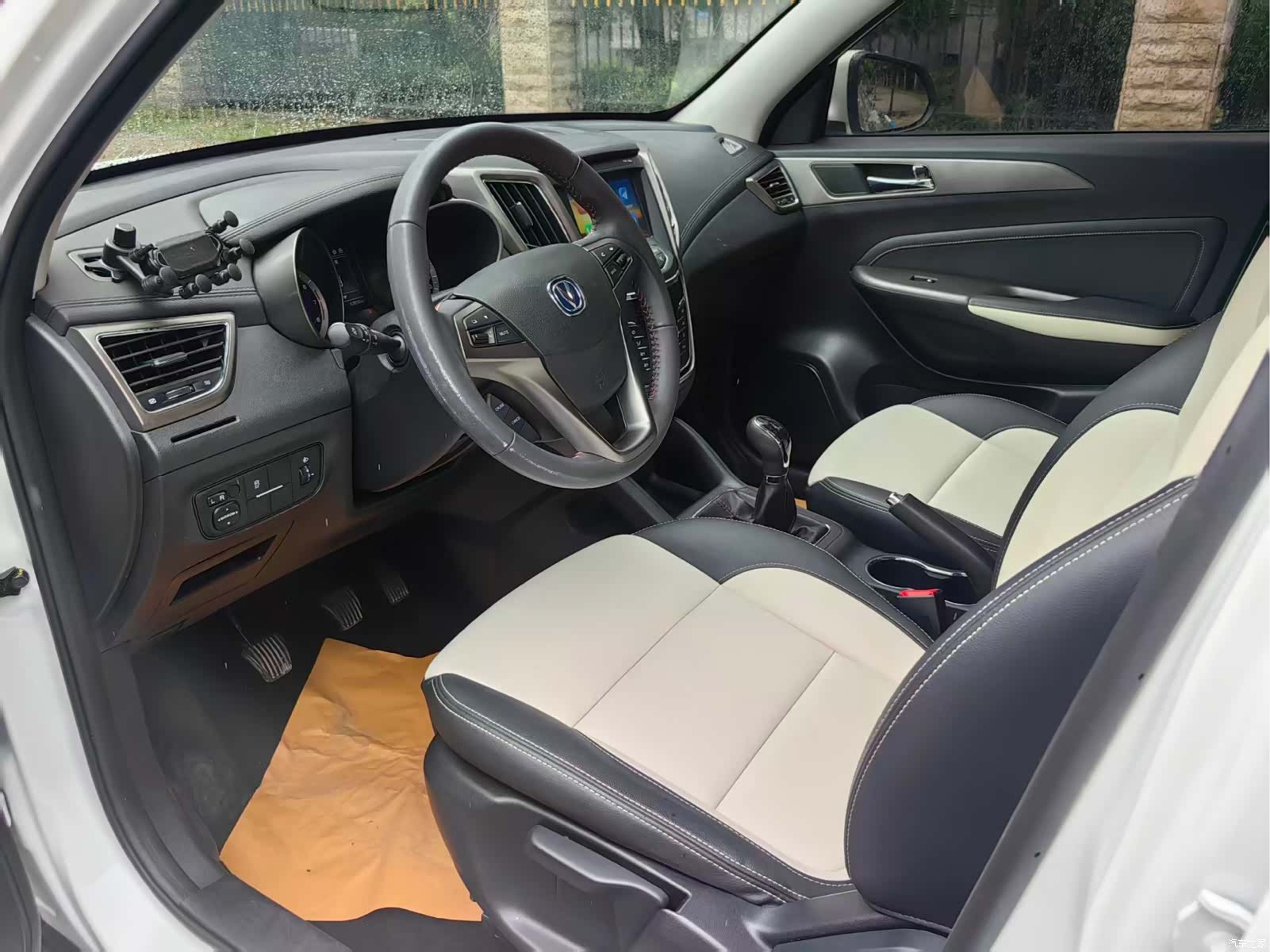 Changan CS35, 2018 13