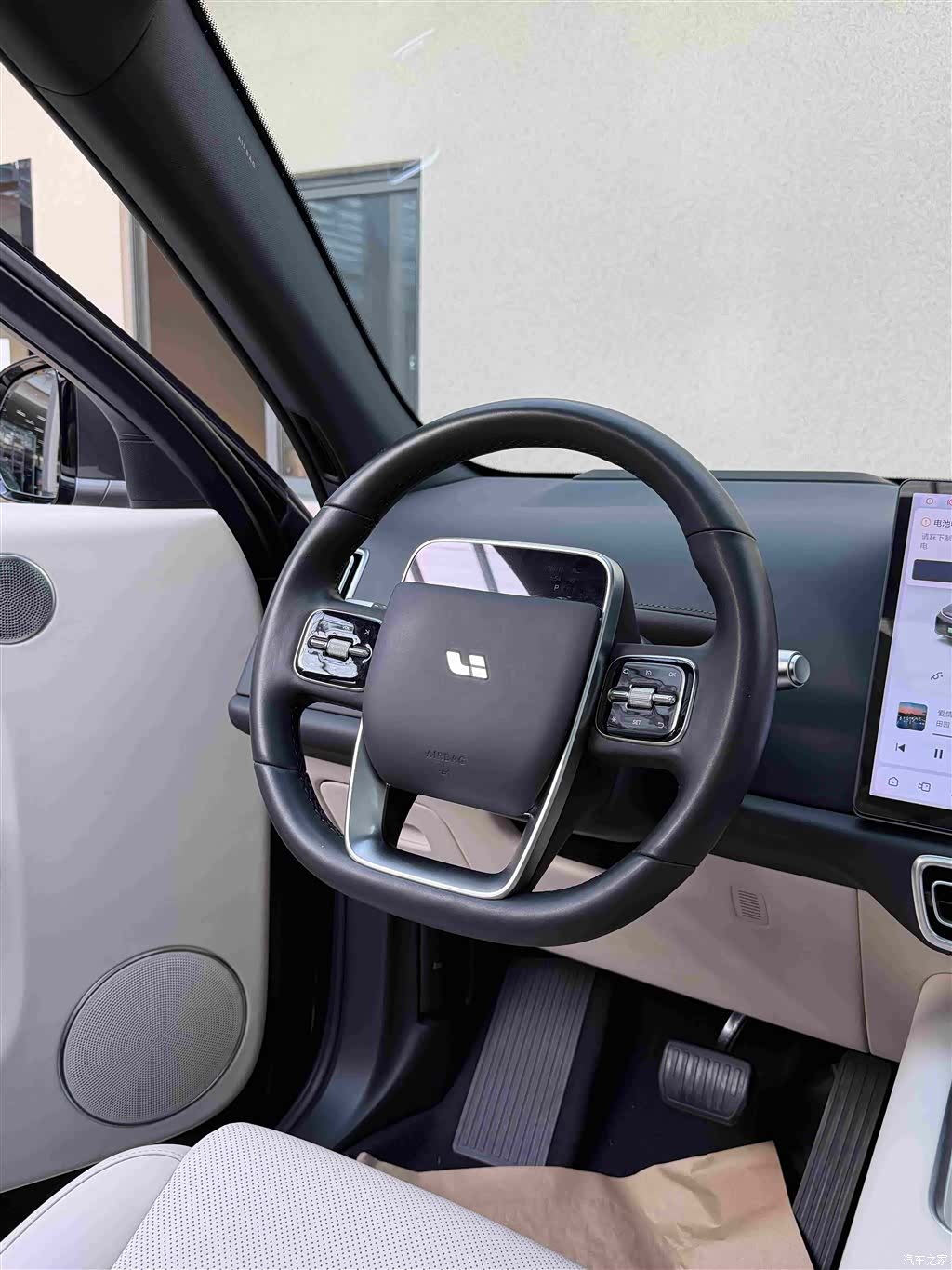 Li Auto L7, 2023 все фото