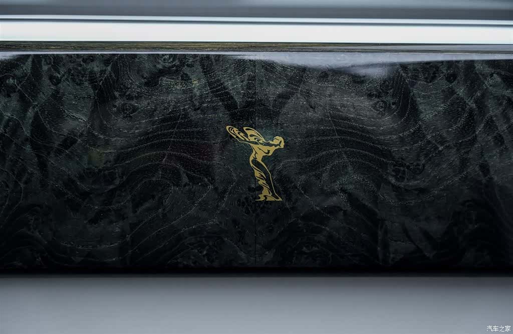 Rolls-Royce Phantom, 2013 25