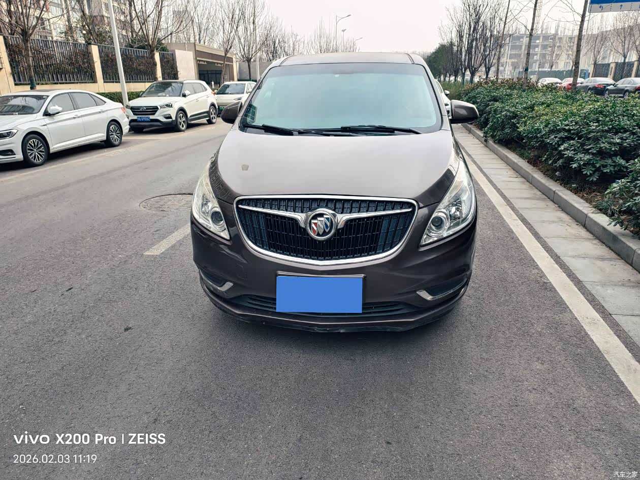 Buick GL8, 2017 3