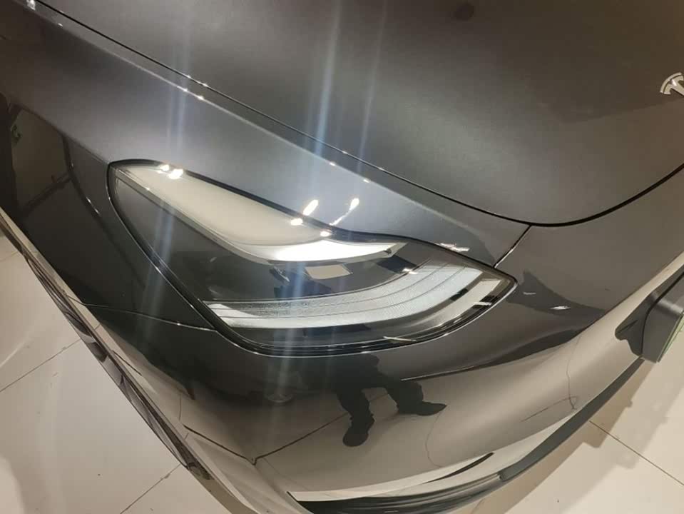 Tesla Model Y Tesla Model Y