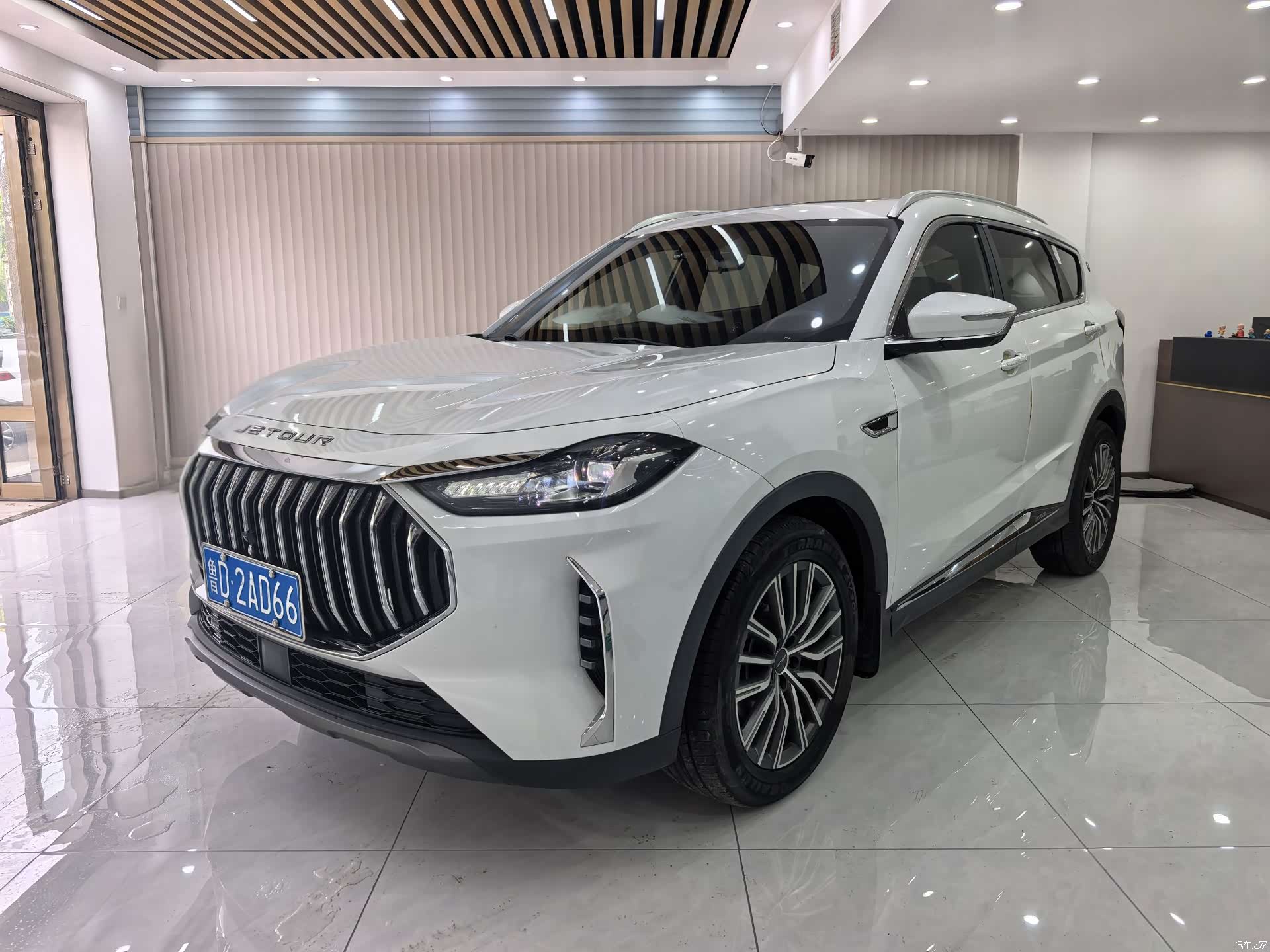 Jetour X70, 2023 1