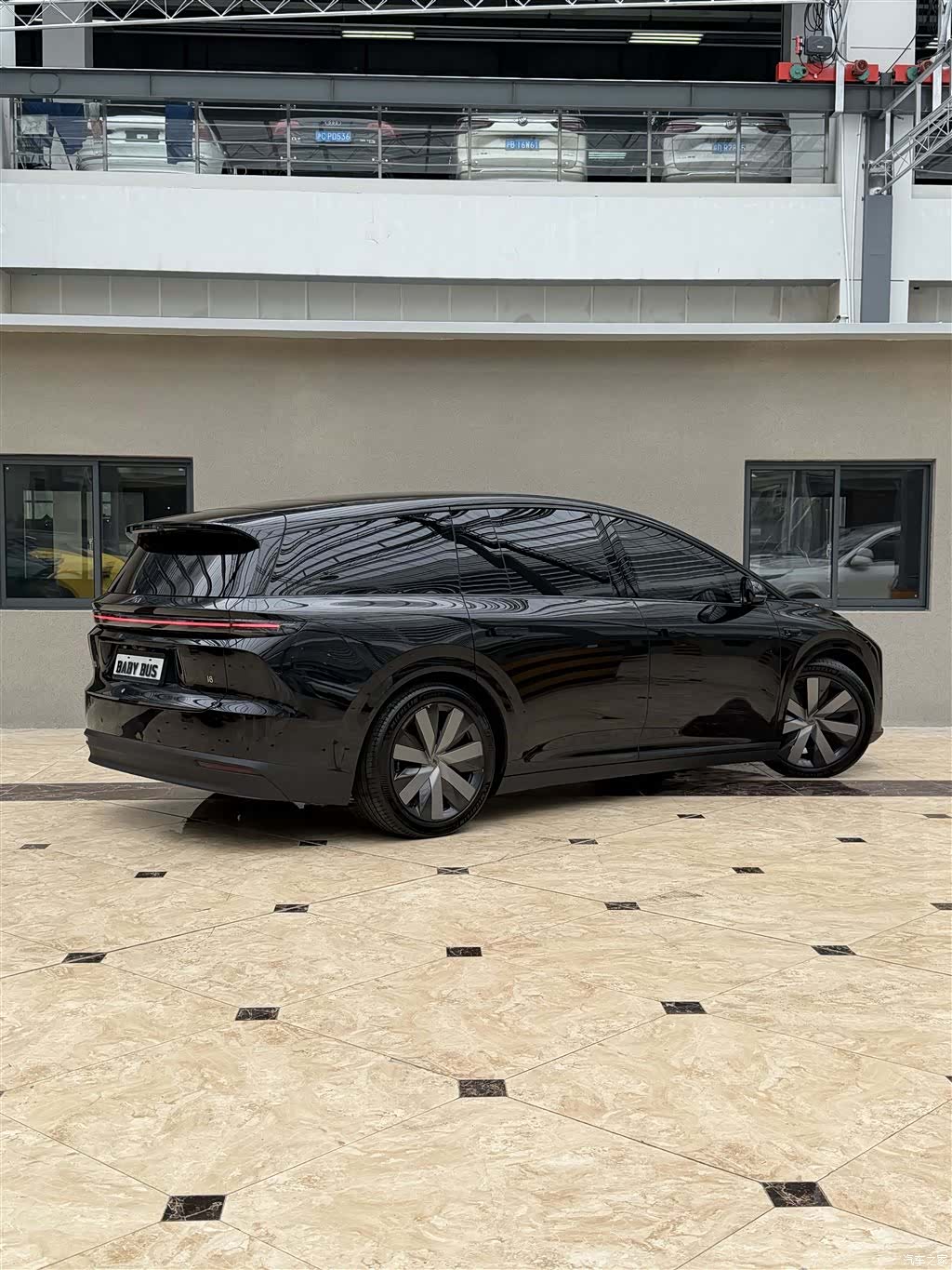Li Auto i8, 2026 17