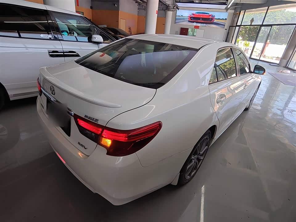 Toyota Reiz Toyota Reiz