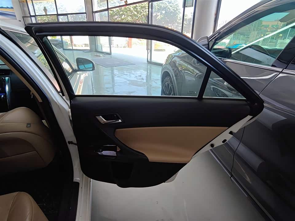 Toyota Reiz Toyota Reiz