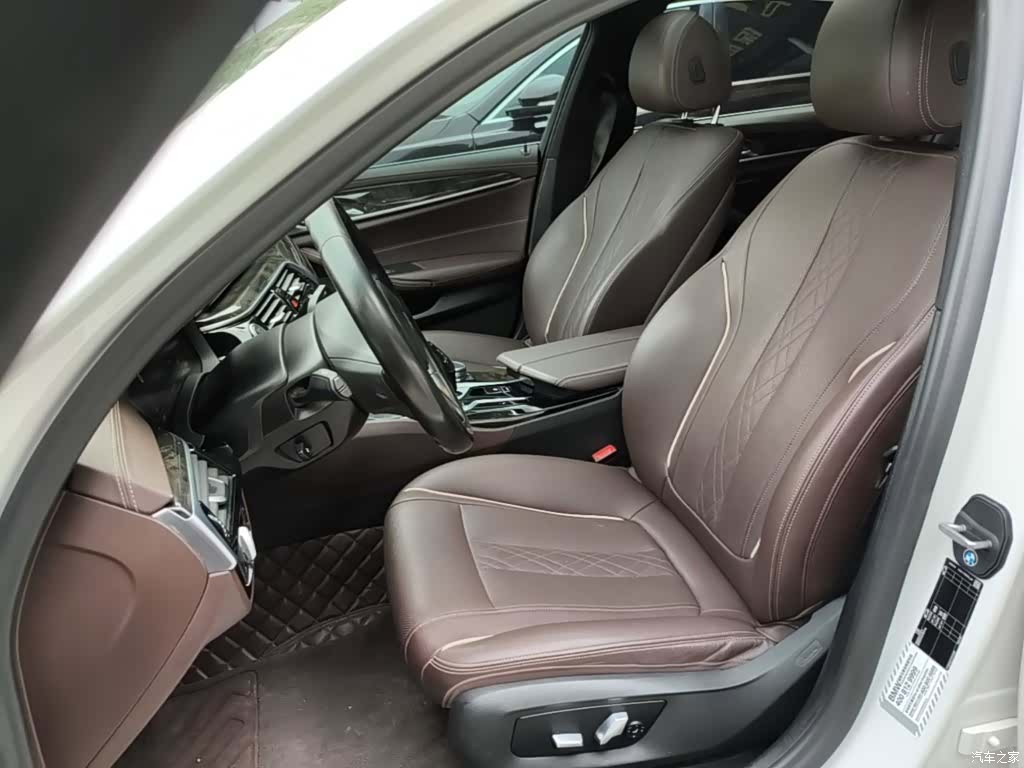 BMW 5 Series, 2021 15