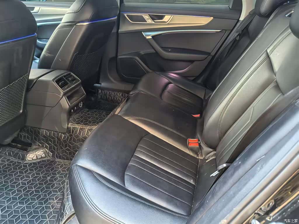 Audi A6L, 2023 13
