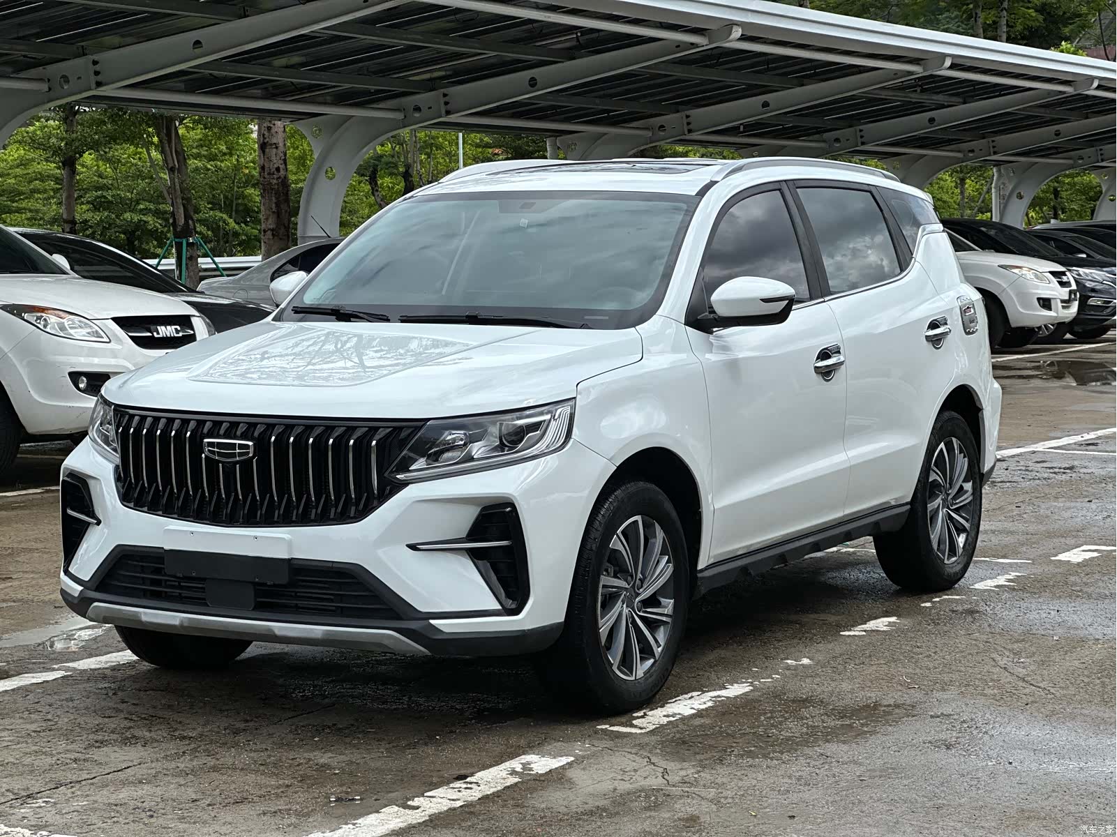 Geely X6, 2022 1