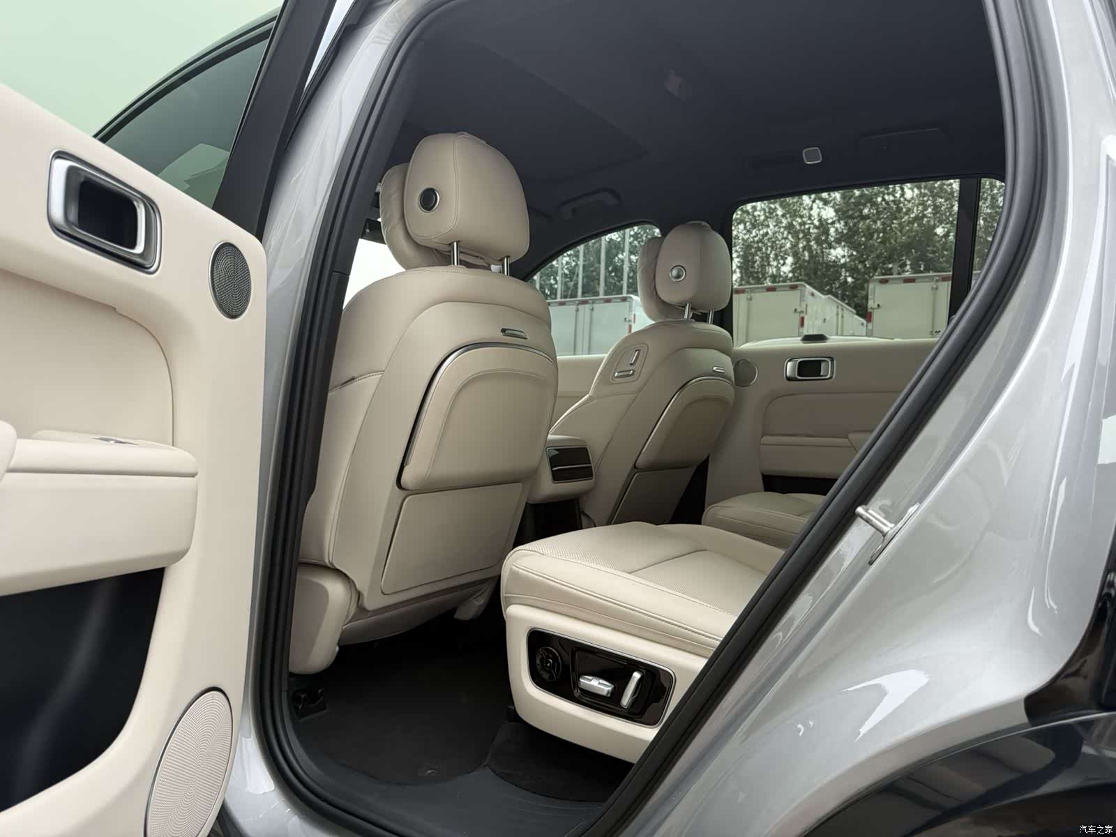 Li Auto L8, 2022 все фото